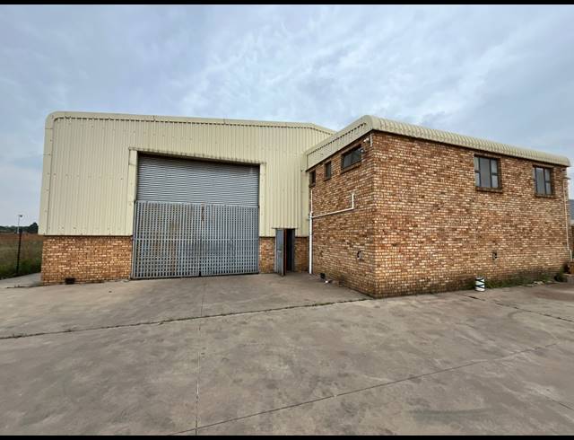 680M² WAREHOUSE FOR SALE IN VULCANIA